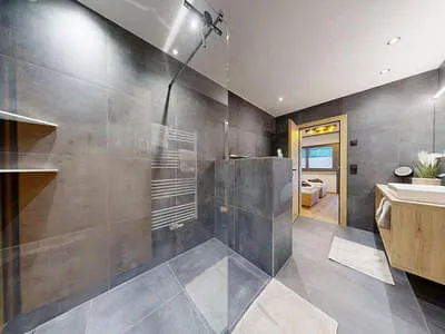 Zimmer Bild 5